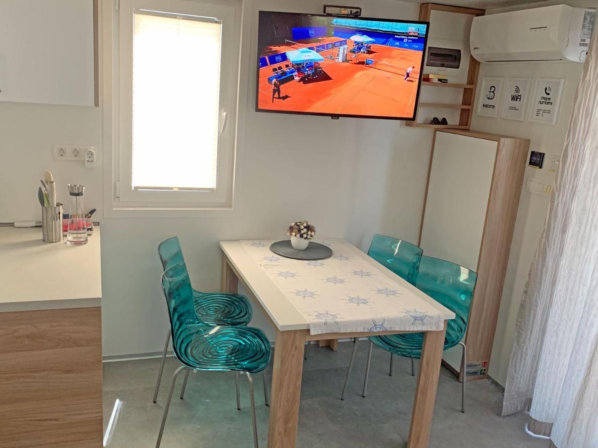 Bonita Houseboat Apartment Portorose Екстер'єр фото